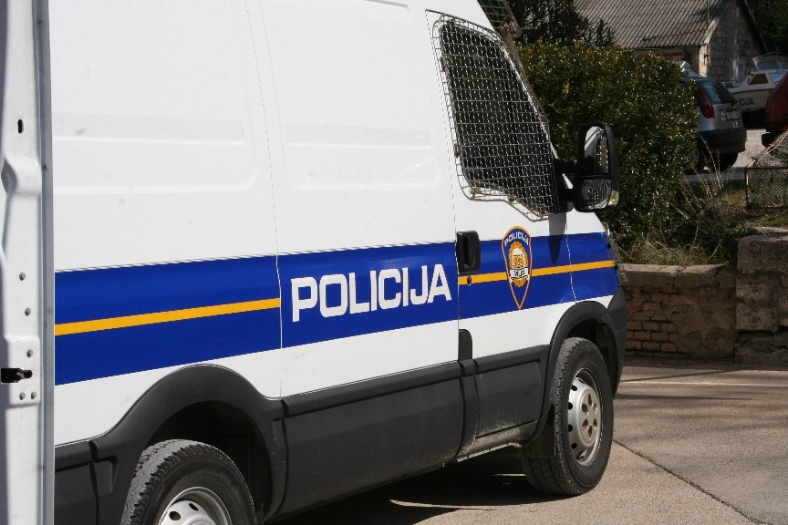 RABAC Policija uhitila petoricu zbog nanošenja teških ozljeda muškarcu